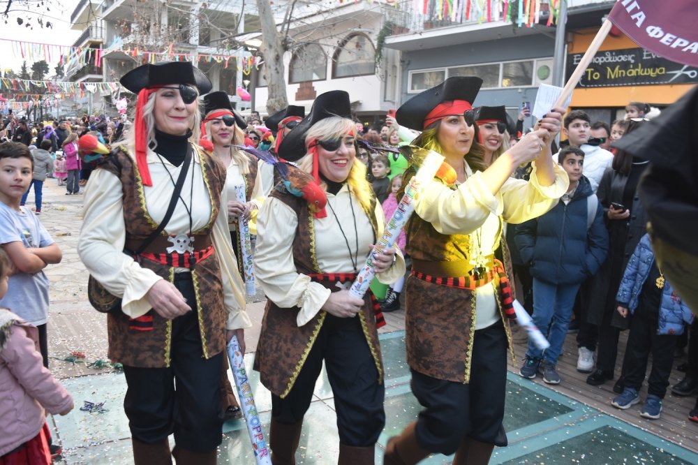 Εικόνες από το Καρναβάλι Βελεστίνου!