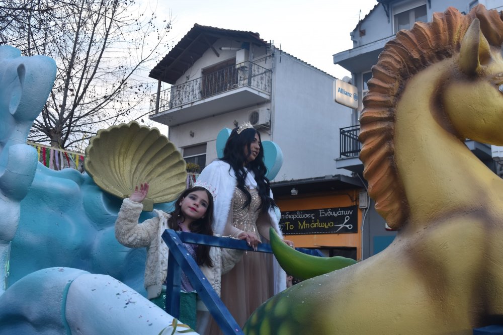 Εικόνες από το Καρναβάλι Βελεστίνου!