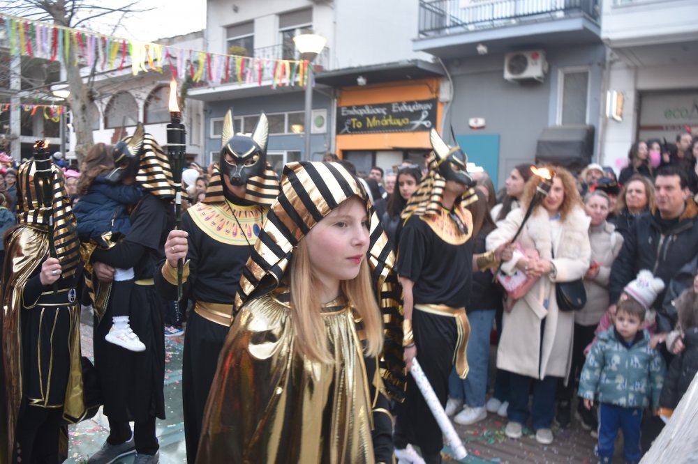 Εικόνες από το Καρναβάλι Βελεστίνου!