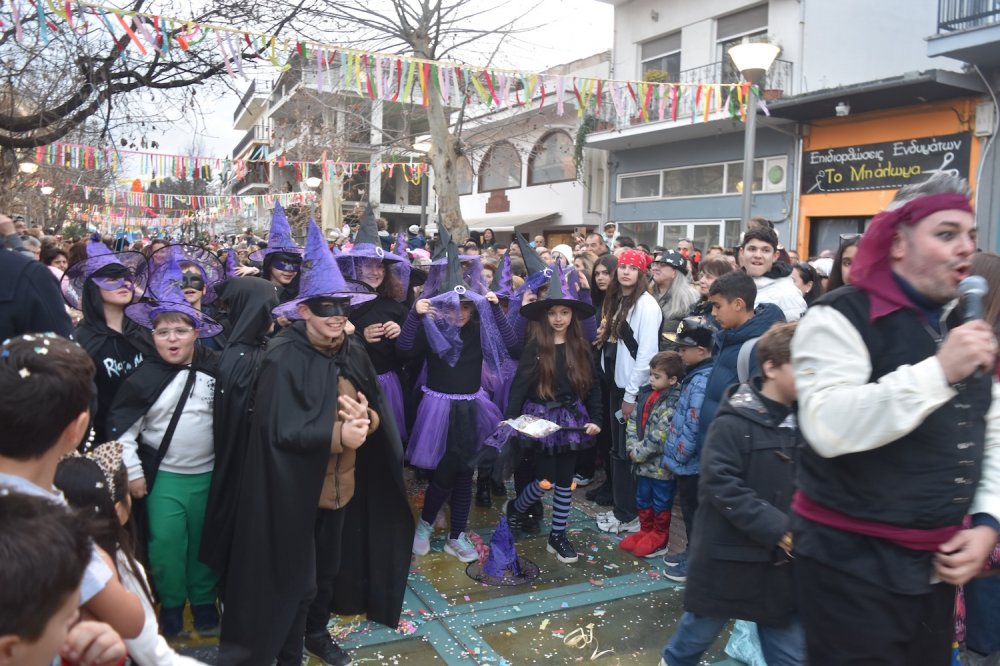 Εικόνες από το Καρναβάλι Βελεστίνου!