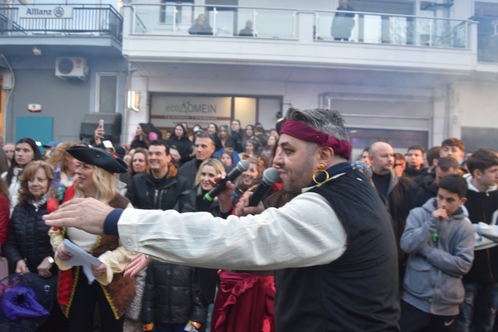 Εικόνες από το Καρναβάλι Βελεστίνου!