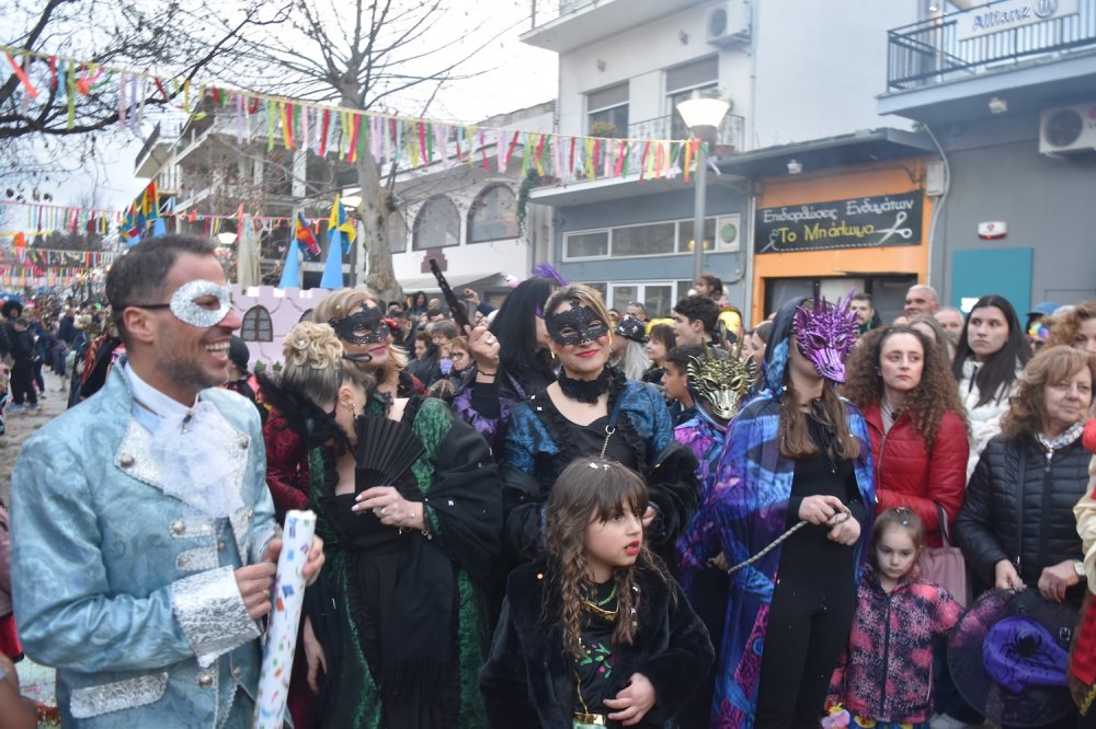 Εικόνες από το Καρναβάλι Βελεστίνου!