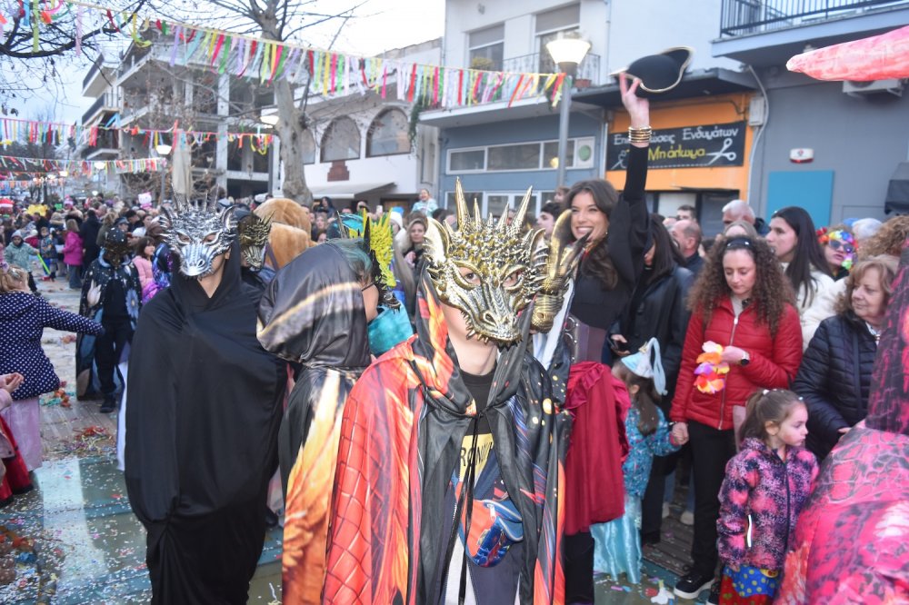 Εικόνες από το Καρναβάλι Βελεστίνου!