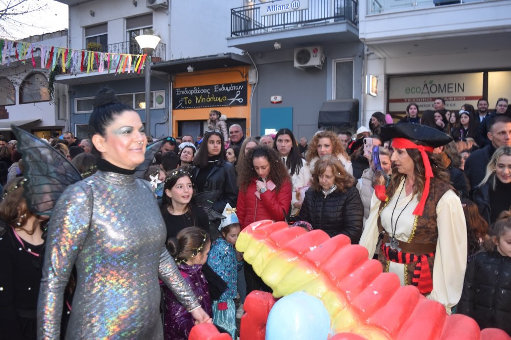 Εικόνες από το Καρναβάλι Βελεστίνου Μέρος 2ο!
