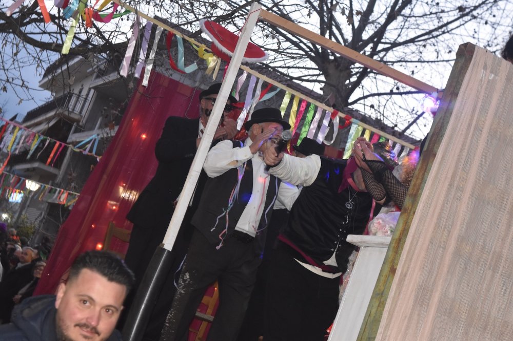 Εικόνες από το Καρναβάλι Βελεστίνου Μέρος 2ο!