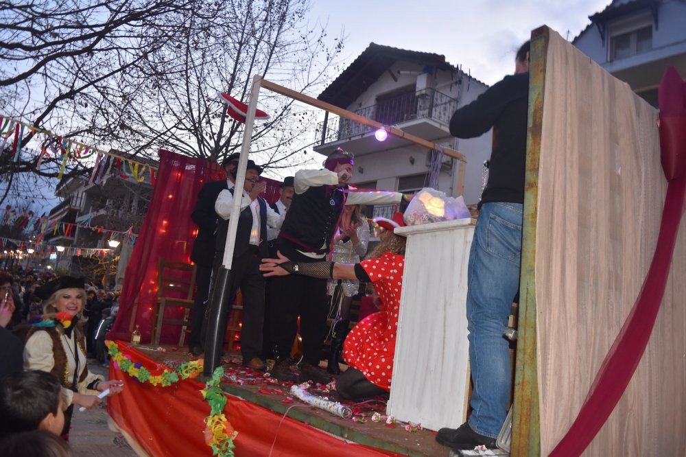 Εικόνες από το Καρναβάλι Βελεστίνου Μέρος 2ο!