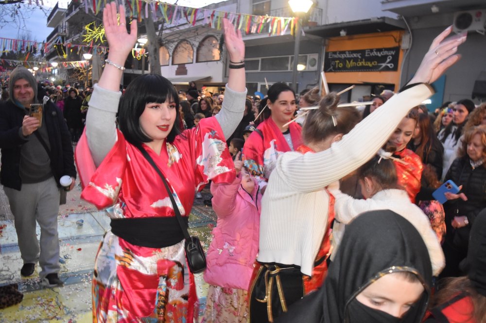 Εικόνες από το Καρναβάλι Βελεστίνου Μέρος 2ο!