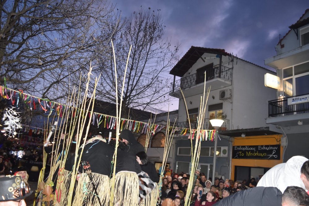 Εικόνες από το Καρναβάλι Βελεστίνου Μέρος 2ο!