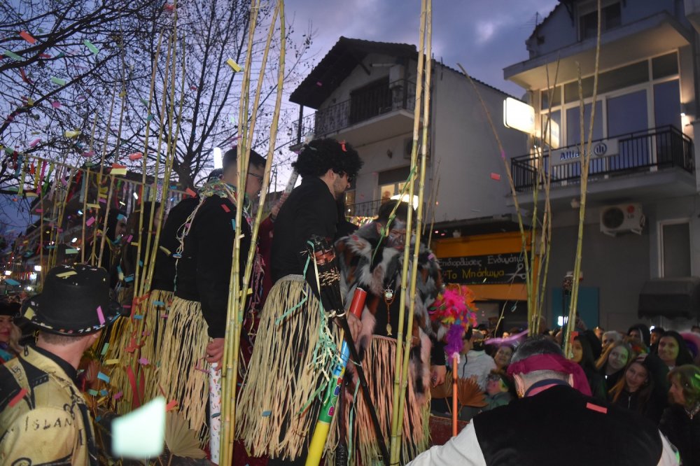 Εικόνες από το Καρναβάλι Βελεστίνου Μέρος 2ο!