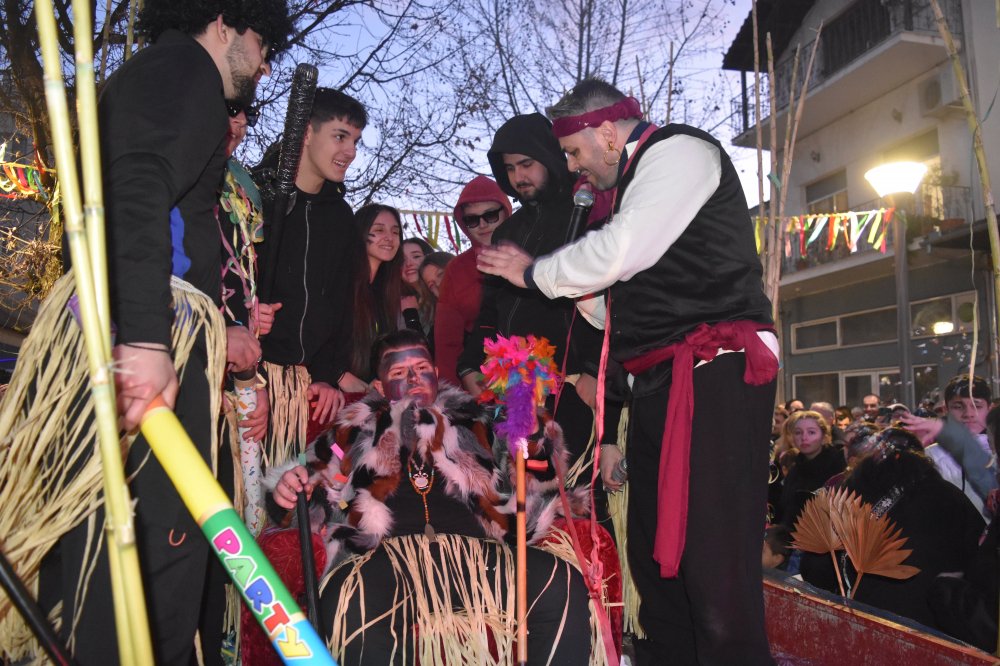Εικόνες από το Καρναβάλι Βελεστίνου Μέρος 2ο!