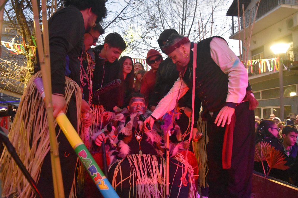 Εικόνες από το Καρναβάλι Βελεστίνου Μέρος 2ο!