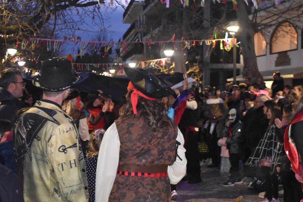 Εικόνες από το Καρναβάλι Βελεστίνου Μέρος 2ο!