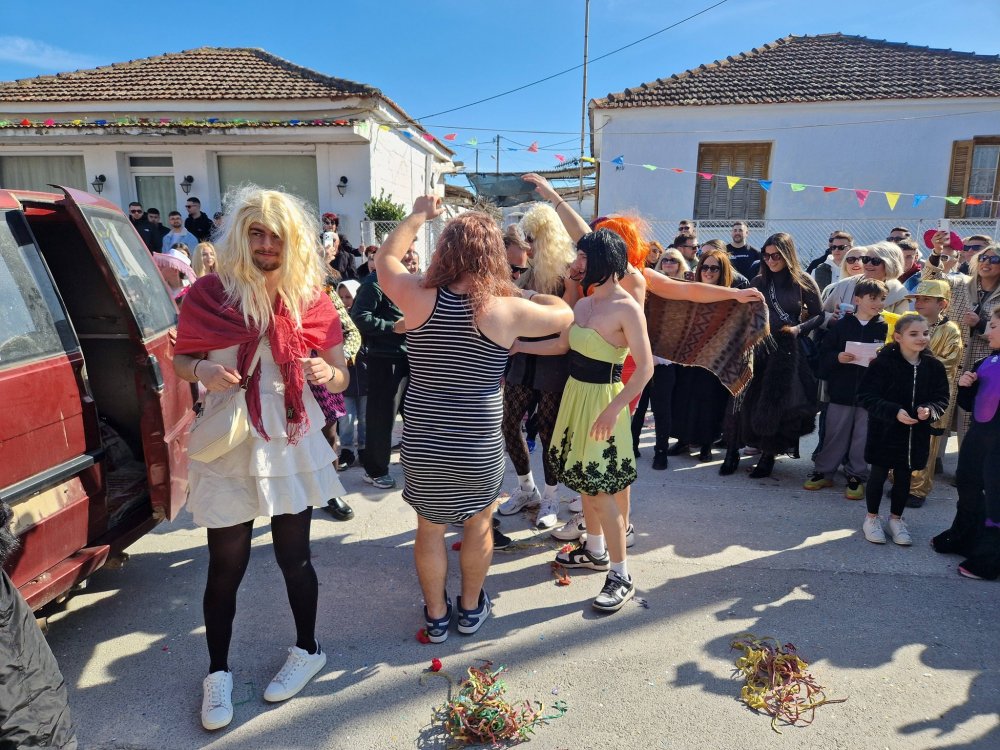 Εικόνες από το Ιστορικό Καρναβάλι Ριζομύλου