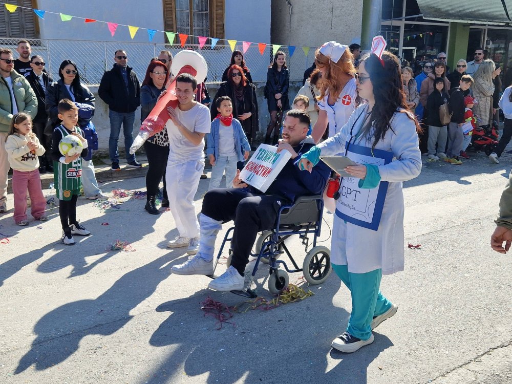 Εικόνες από το Ιστορικό Καρναβάλι Ριζομύλου