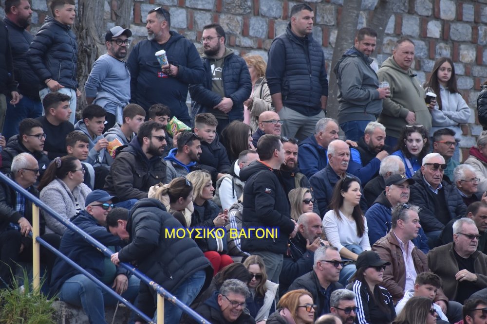 Το απόλυτο φωτορεπορτάζ από την ιστορική νίκη του Ρήγα!