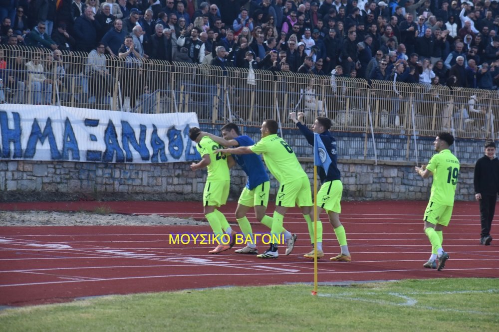 Το απόλυτο φωτορεπορτάζ από την ιστορική νίκη του Ρήγα!