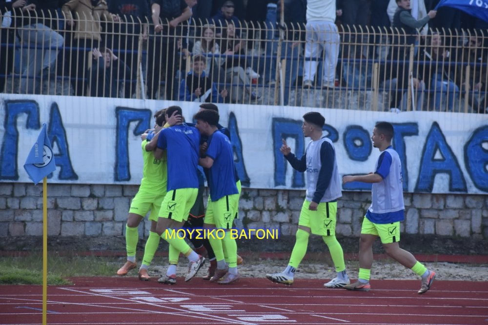 Το απόλυτο φωτορεπορτάζ από την ιστορική νίκη του Ρήγα!