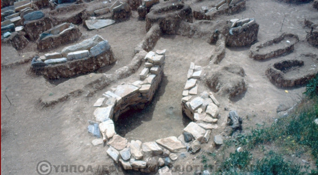 Μυκηναϊκός θολωτός τάφος και τάφοι Βυζαντινού νεκροταφείου - Αερινό