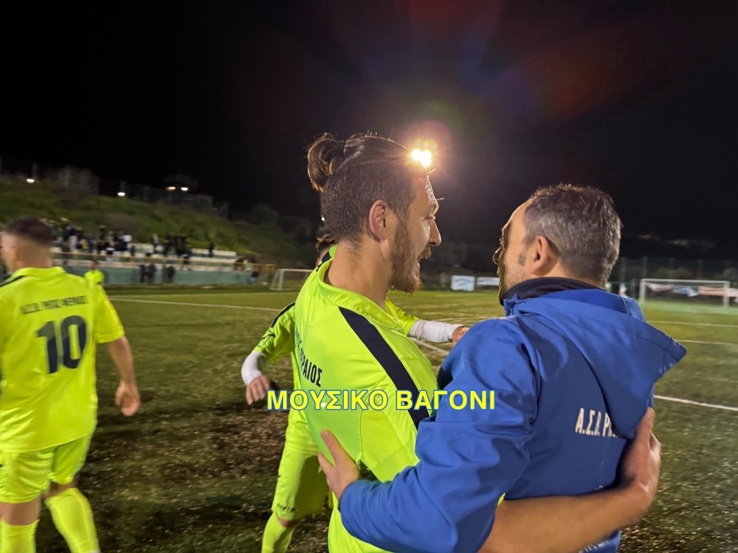 Με τον Σπ. Γκάγκα μετά το μεγάλο διπλό στην Αγριά το βράδυ του περασμένου Σαββάτου