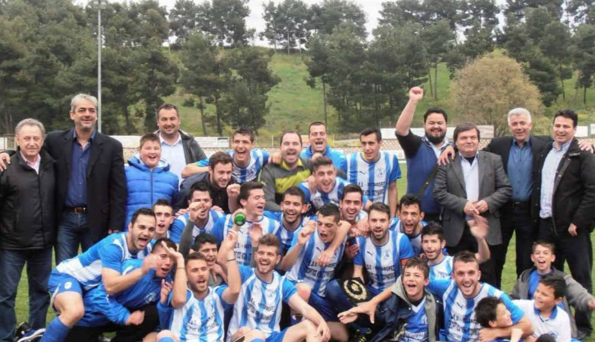Πανηγυρισμοί στο Νταμπλ του 2012 και την άνοδο της ομάδας